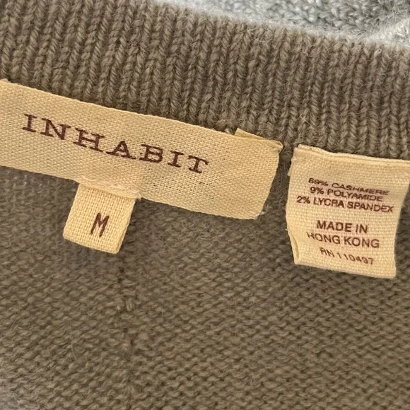 Inhabit Light Grey Cashmere Long Sleeve V-Neck Knit Pullover Sweater EUC Size M - Picture 5 of 7